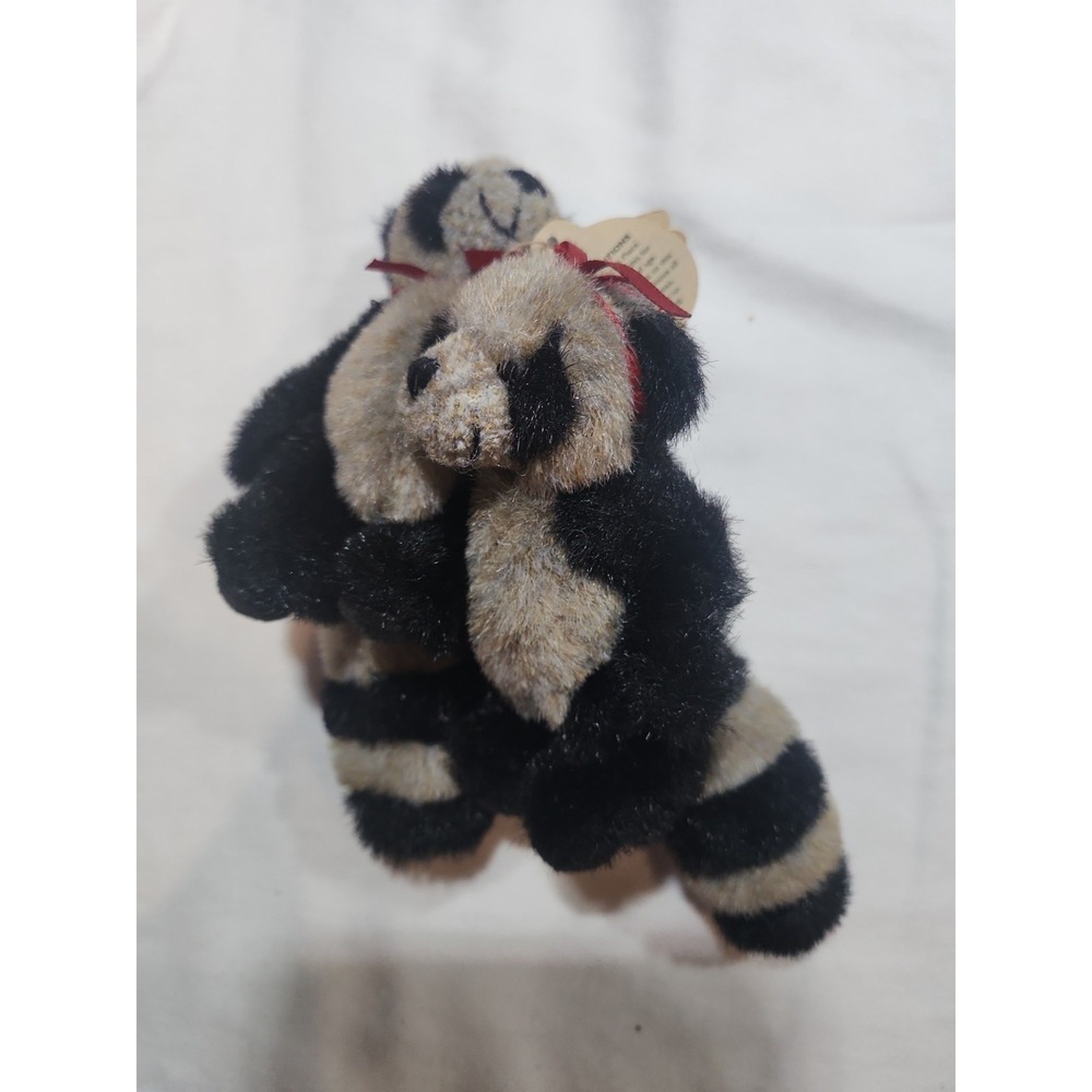 Boyds Bears~Ricky And Lucy Bandito~Raccoon Plush Set~Style #568010~Mini~Attached